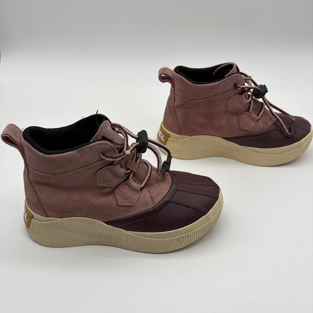 Sorel Kids Out N About Classic Waterproof Boots Dark Plum Mauve NY5169-627 Sz 2